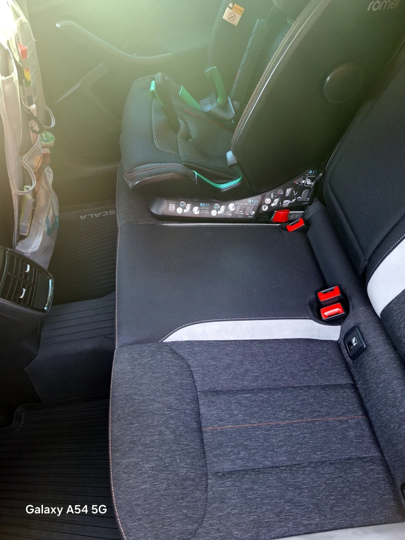 Skoda Scala, снимка 9 - Автомобили и джипове - 53288954