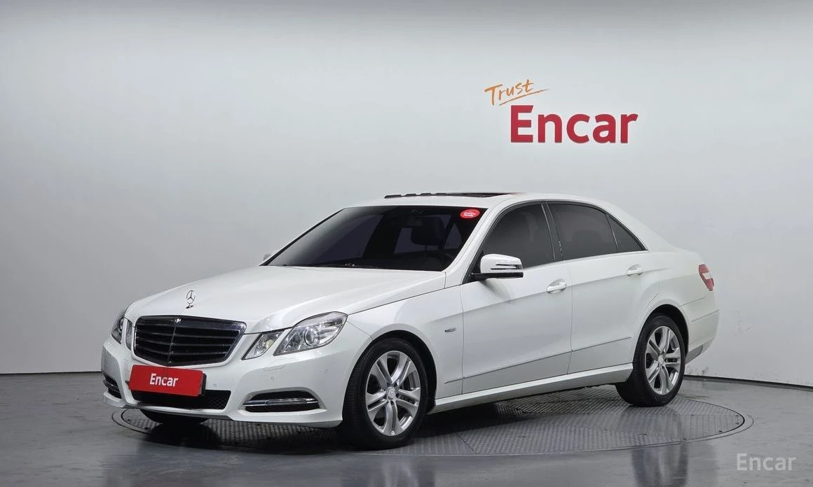 Mercedes-Benz E 220, снимка 1
