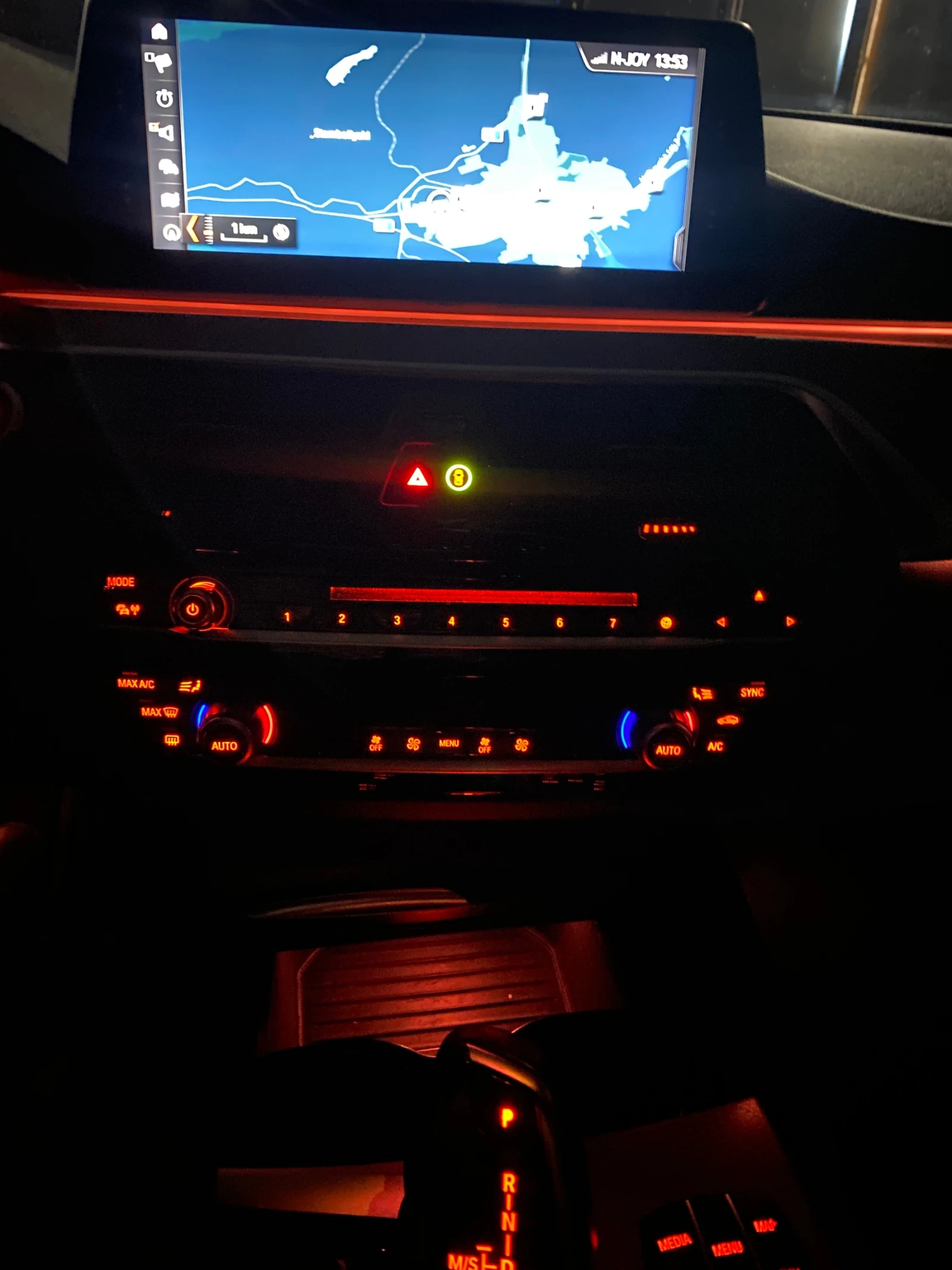 BMW 520 xDrive, M-sportpaket , 360  Camera ACC,  | Mobile.bg   15