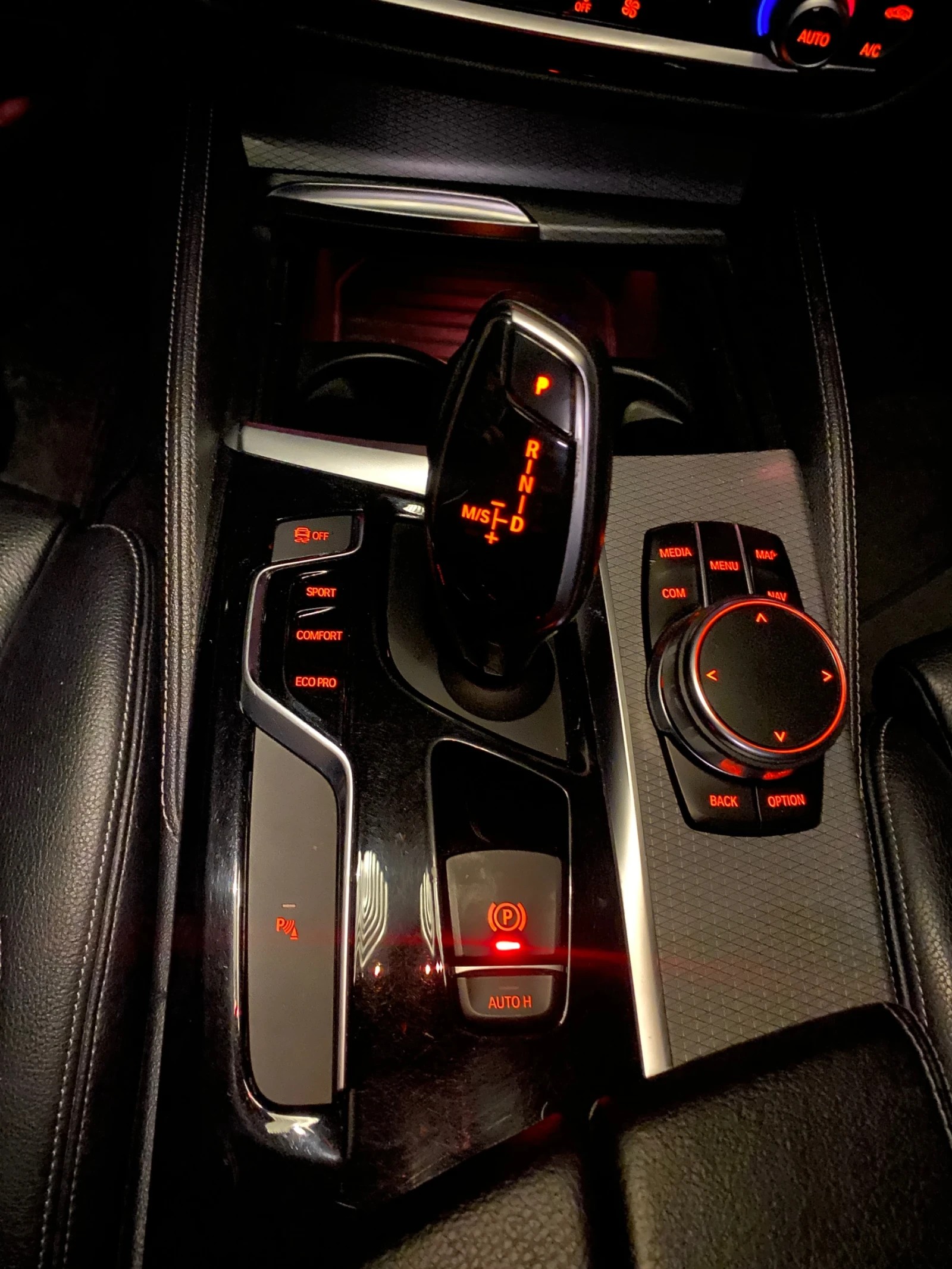 BMW 520 xDrive, M-sportpaket , 360  Camera ACC,  | Mobile.bg   14