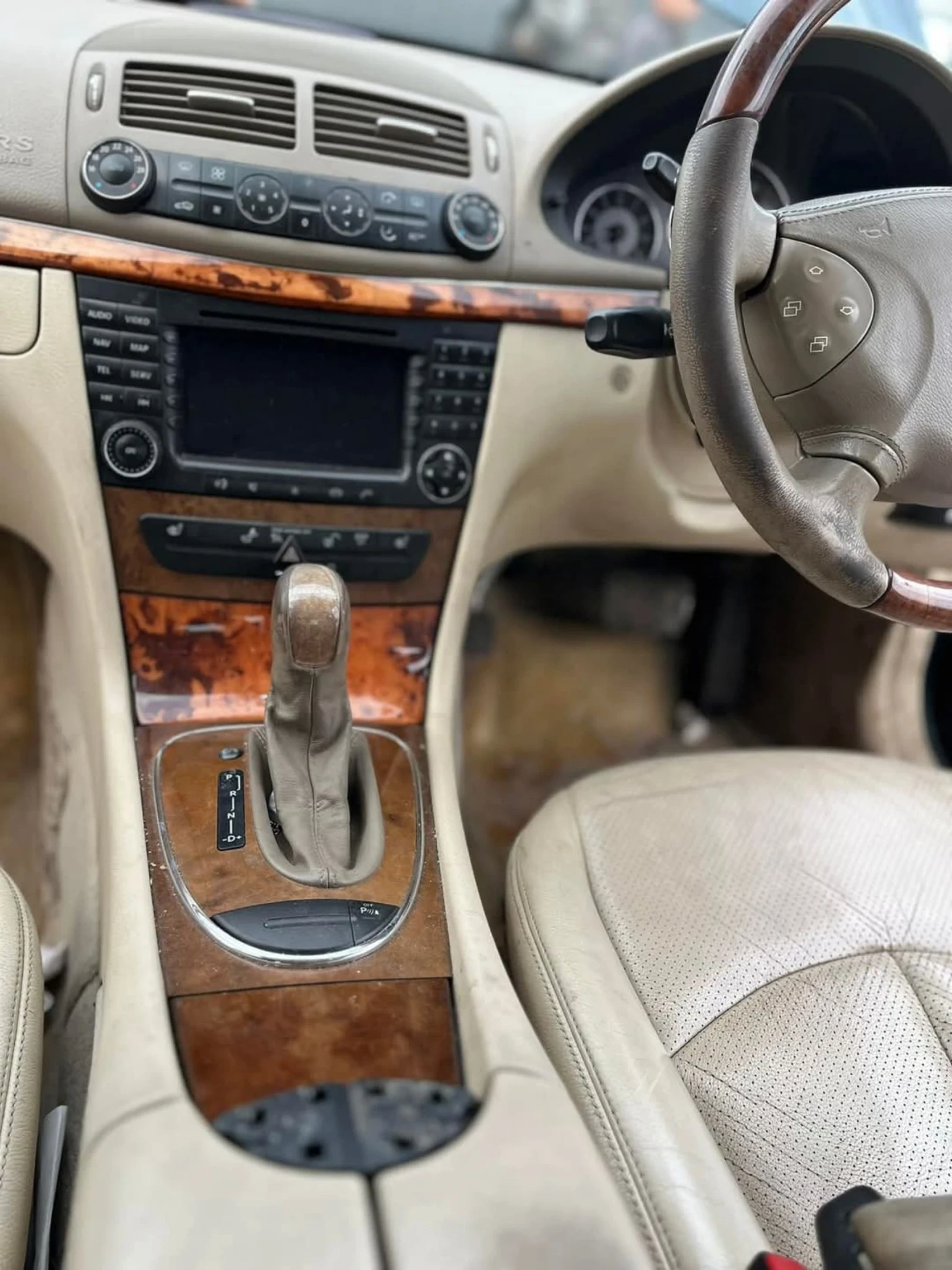 Mercedes-Benz E 320 | Mobile.bg   15