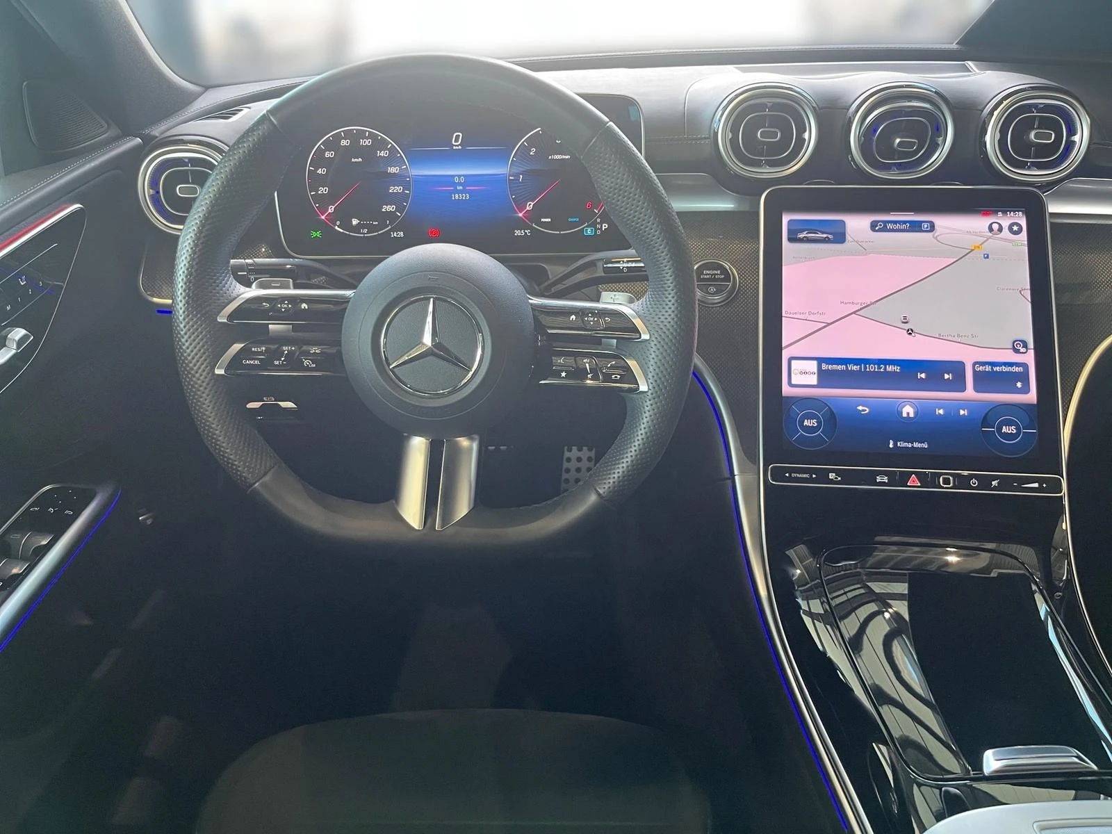 Mercedes-Benz C 300 d* AMG* MBUX* DISTR* MEMORY* LED* CAM* NAVI*  - изображение 5