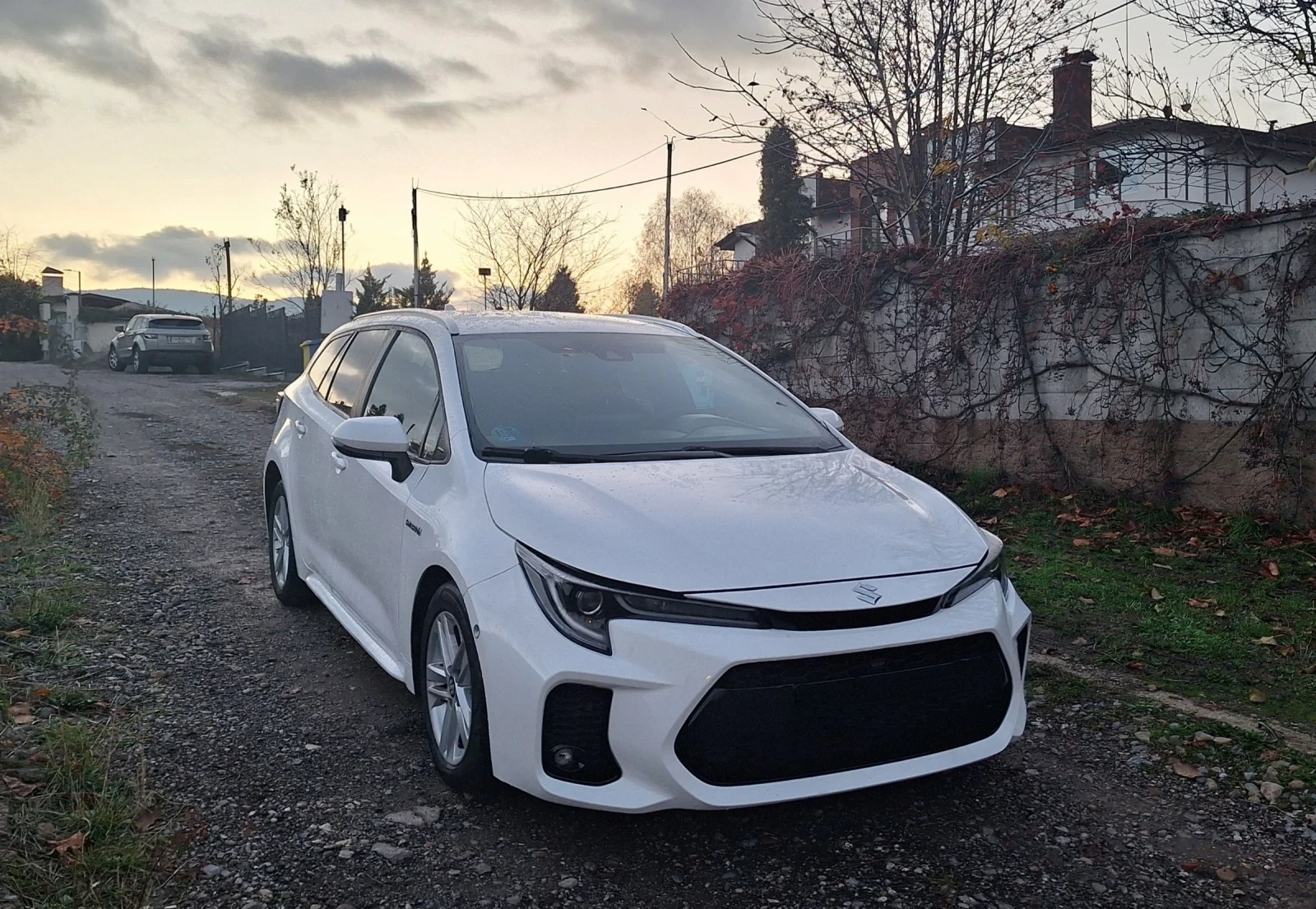 Suzuki Swace 1.8HSD Dynamic Hybrid Benzin LED Full extras | Mobile.bg   2