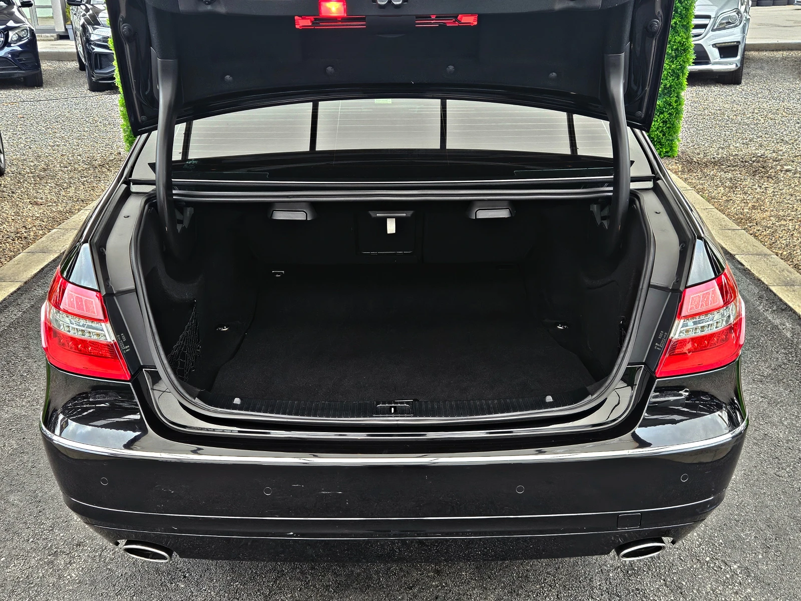 Mercedes-Benz E 350 AMG/4MATIC/GERMANY/AMBIENT/TEMPOMAT/AUTO HOLD/LIZI - изображение 8