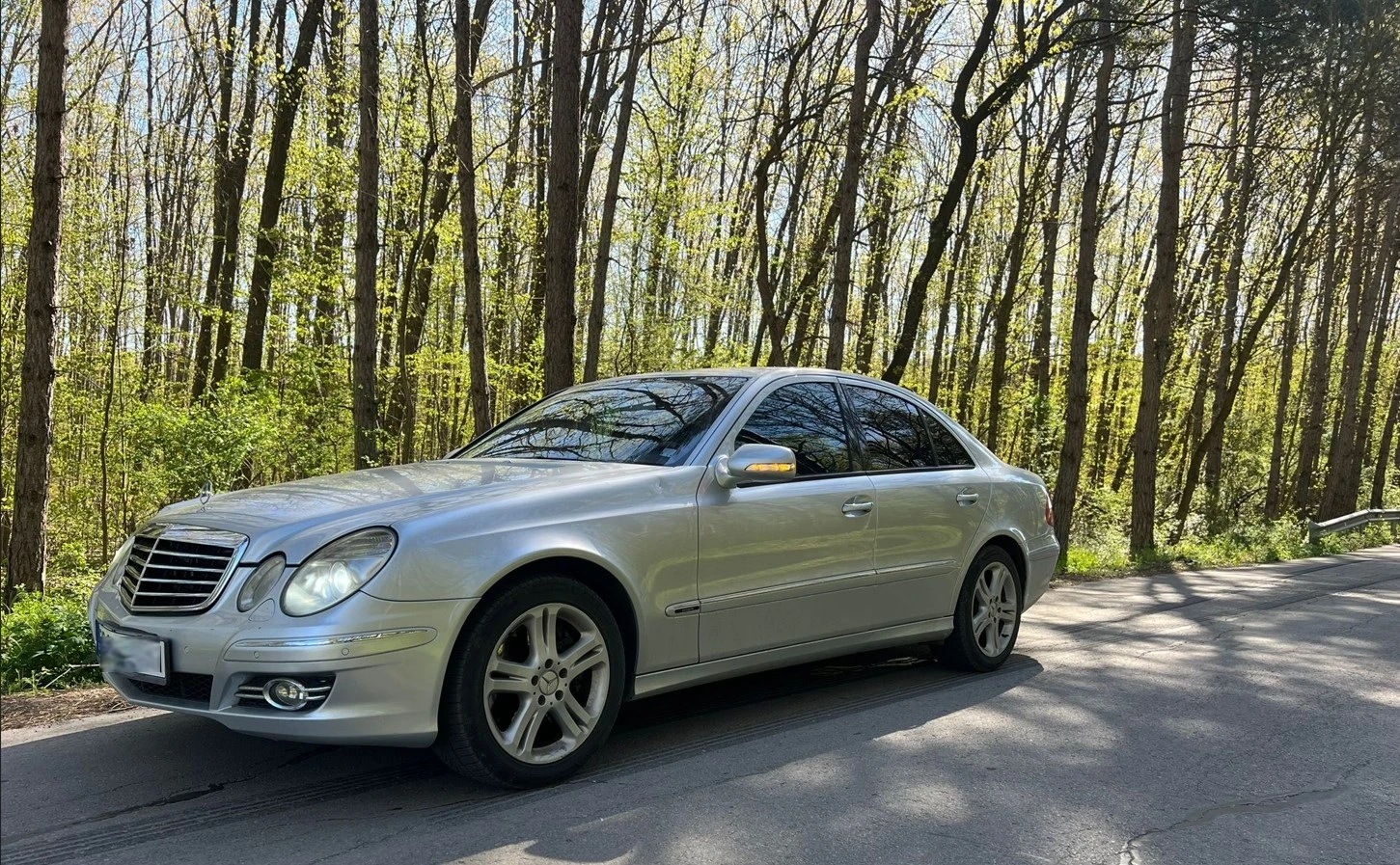 Mercedes-Benz E 320, снимка 4 - Автомобили и джипове - 52965301