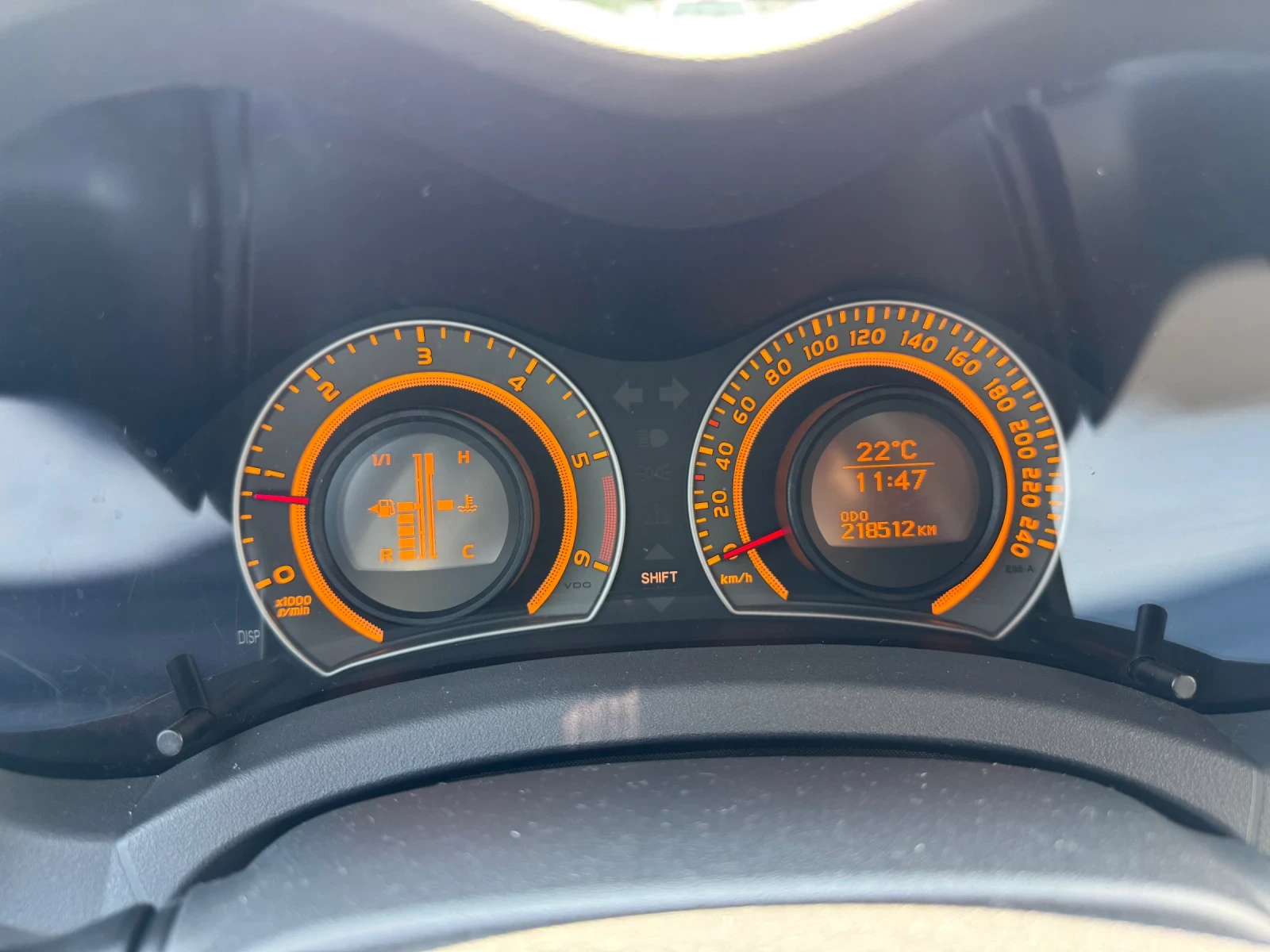 Toyota Auris 2.0 D-4D, снимка 6 - Автомобили и джипове - 54899145