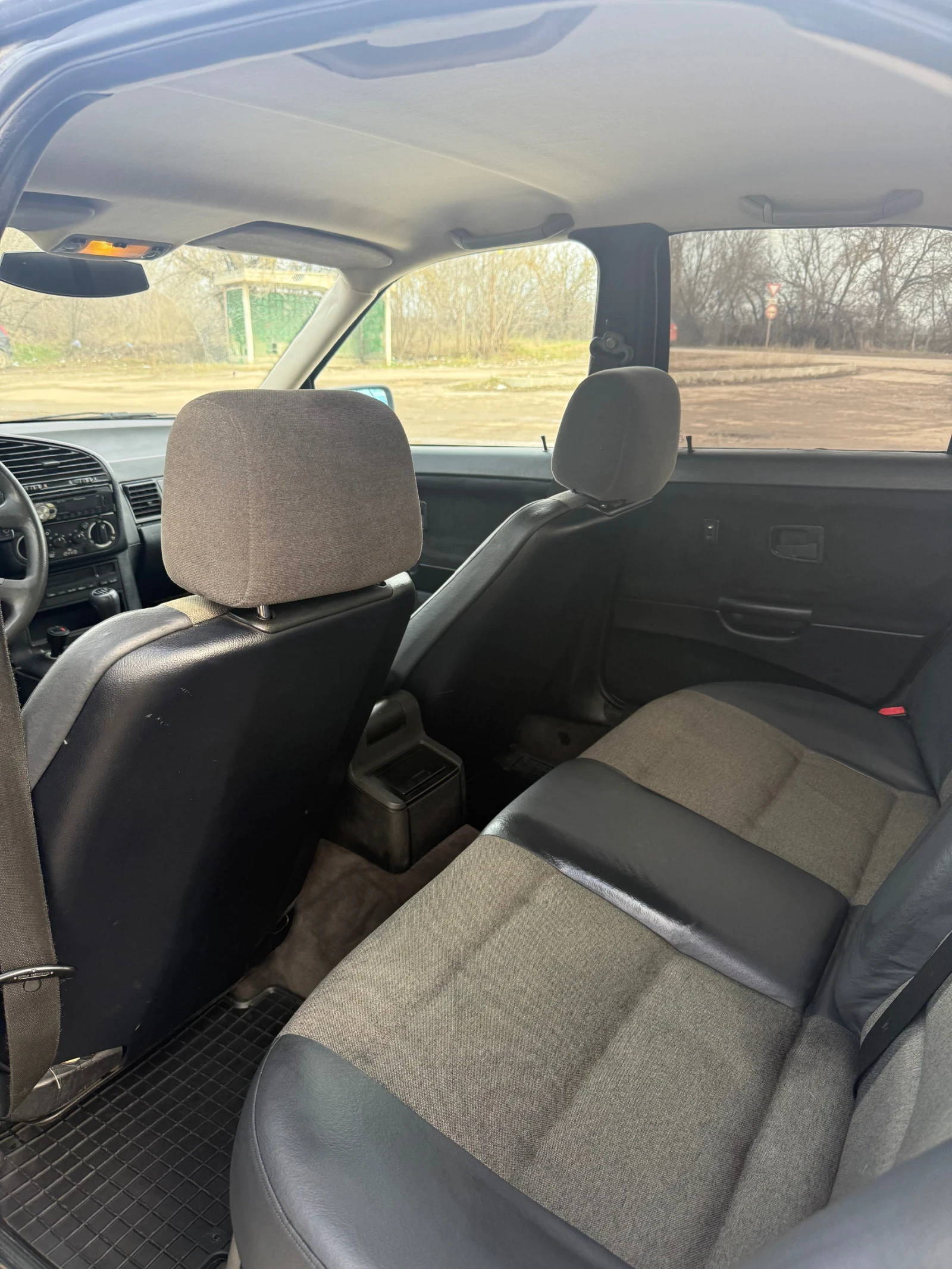 BMW 320, снимка 11 - Автомобили и джипове - 53737581