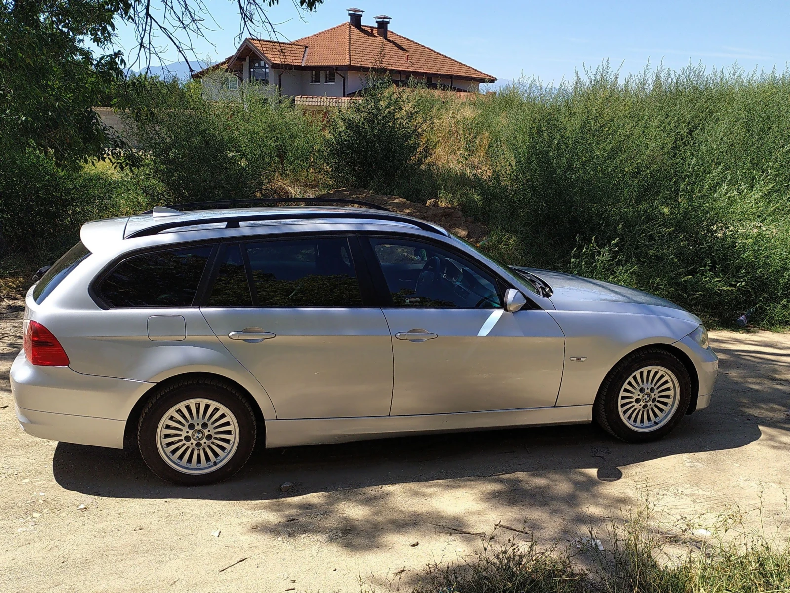 BMW 318 E91/M47, снимка 4 - Автомобили и джипове - 54197091