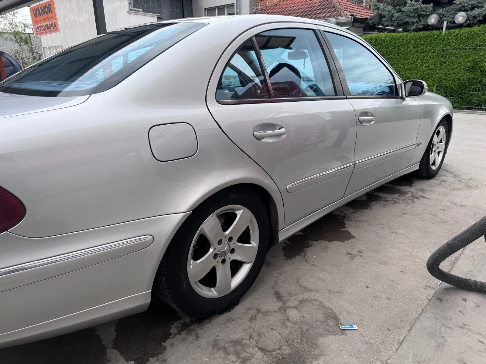 Mercedes-Benz E 270, снимка 6 - Автомобили и джипове - 54206698
