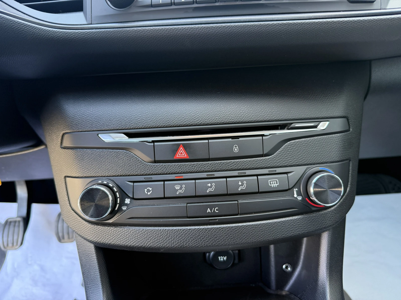 Peugeot 308, снимка 12 - Автомобили и джипове - 54351441