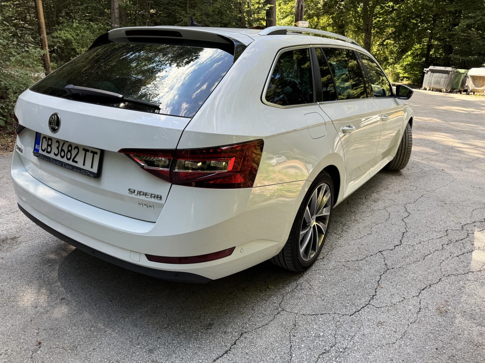 Skoda Superb L&K 4х4 190кс панорама, снимка 7 - Автомобили и джипове - 54427381