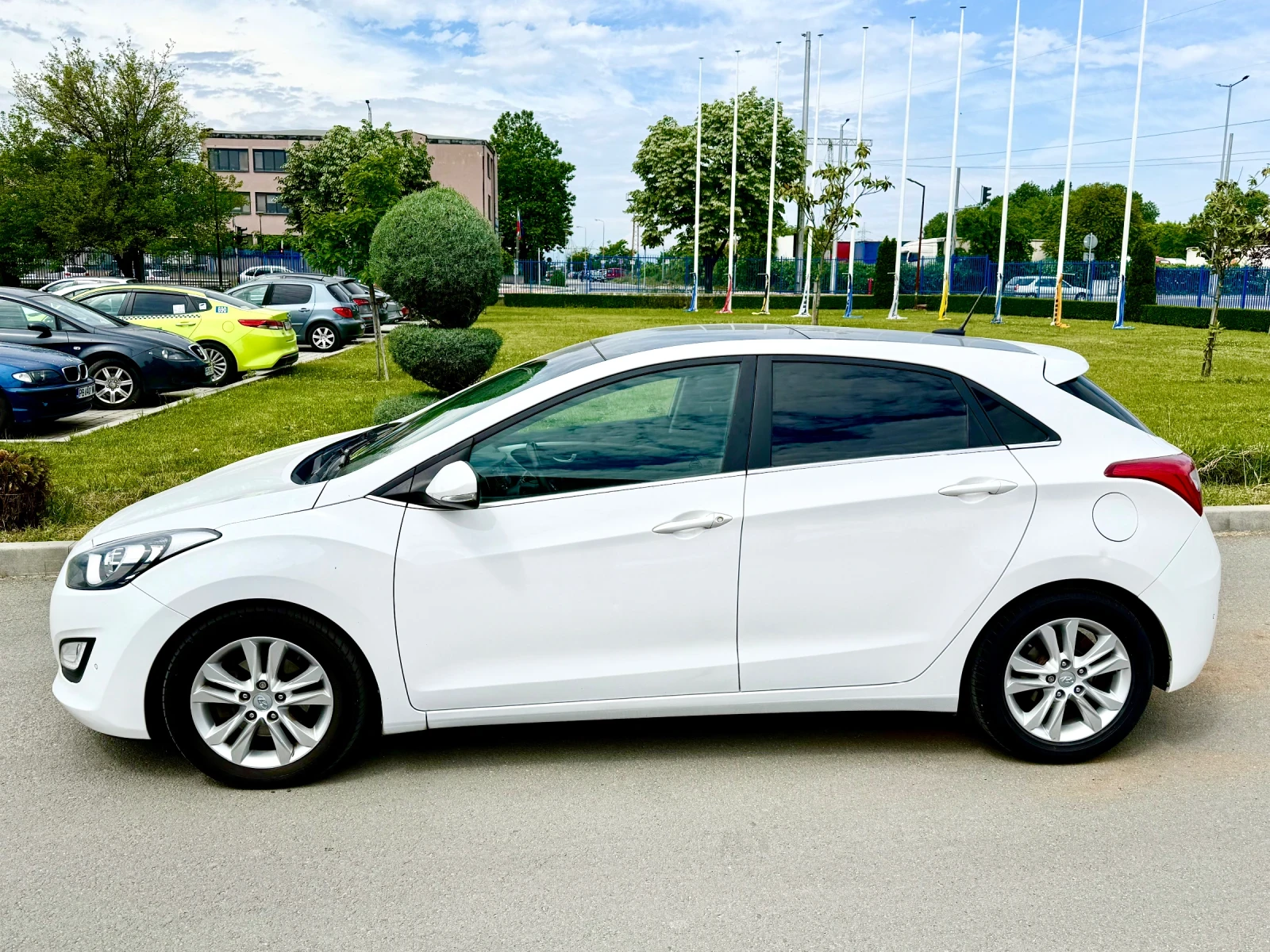 Hyundai I30 1.6CRDI-��������-COMFORT-������-LED ������� | Mobile.bg � ����������� 2