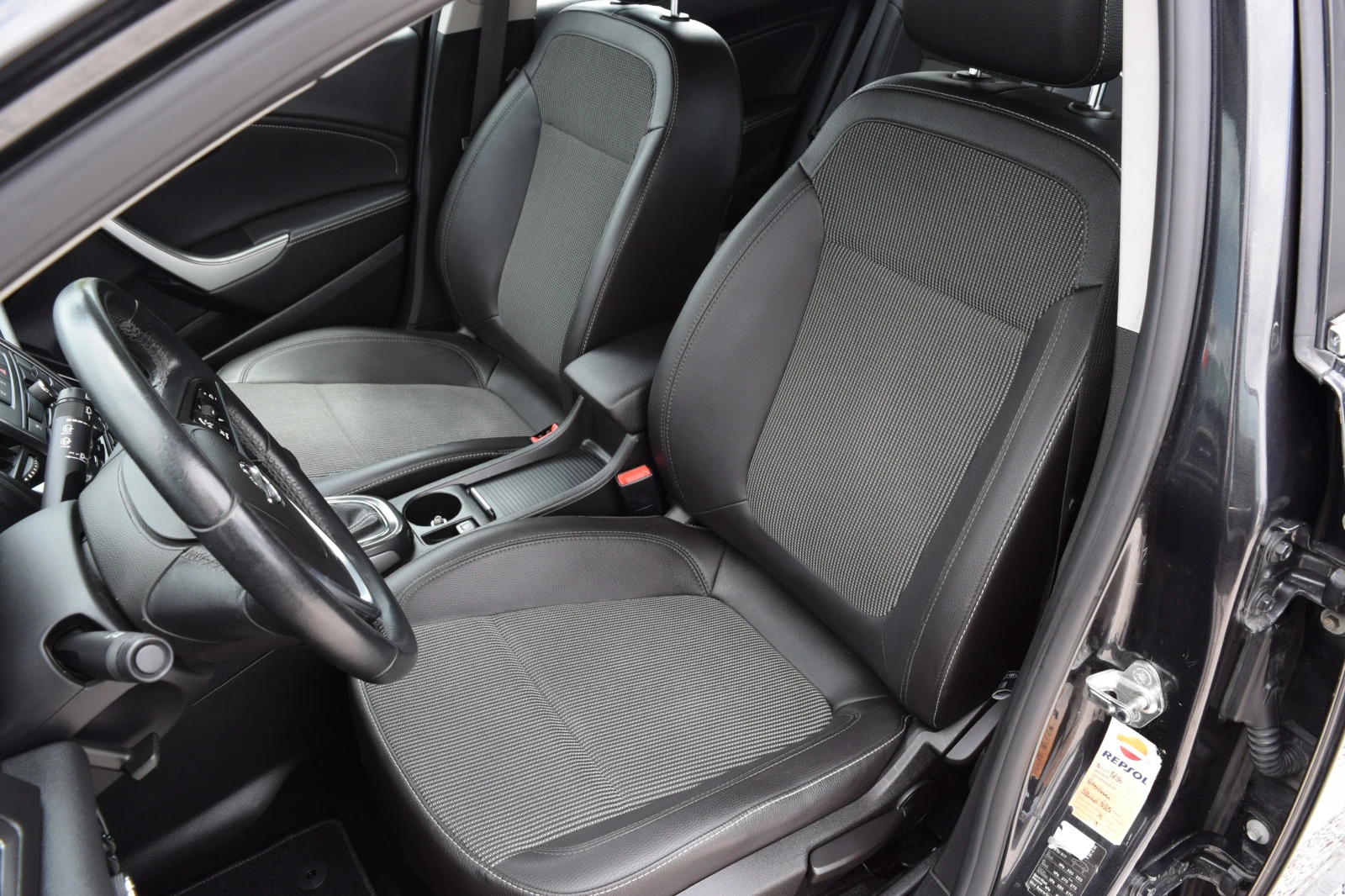 Opel Astra 1.4T* 140kc* BRC-газ* Euro5* COSMO, снимка 10 - Автомобили и джипове - 54632953