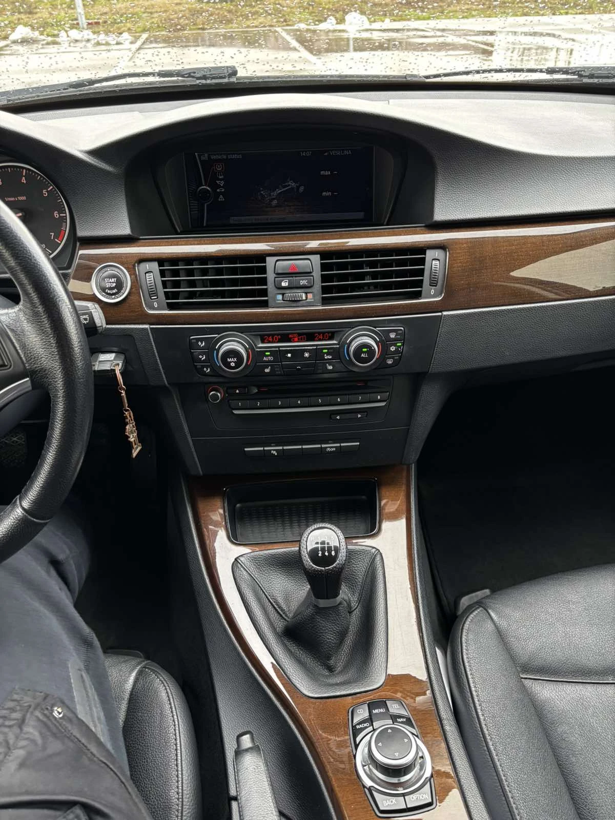 BMW 318 i 2.0i CH, снимка 12 - Автомобили и джипове - 54783253