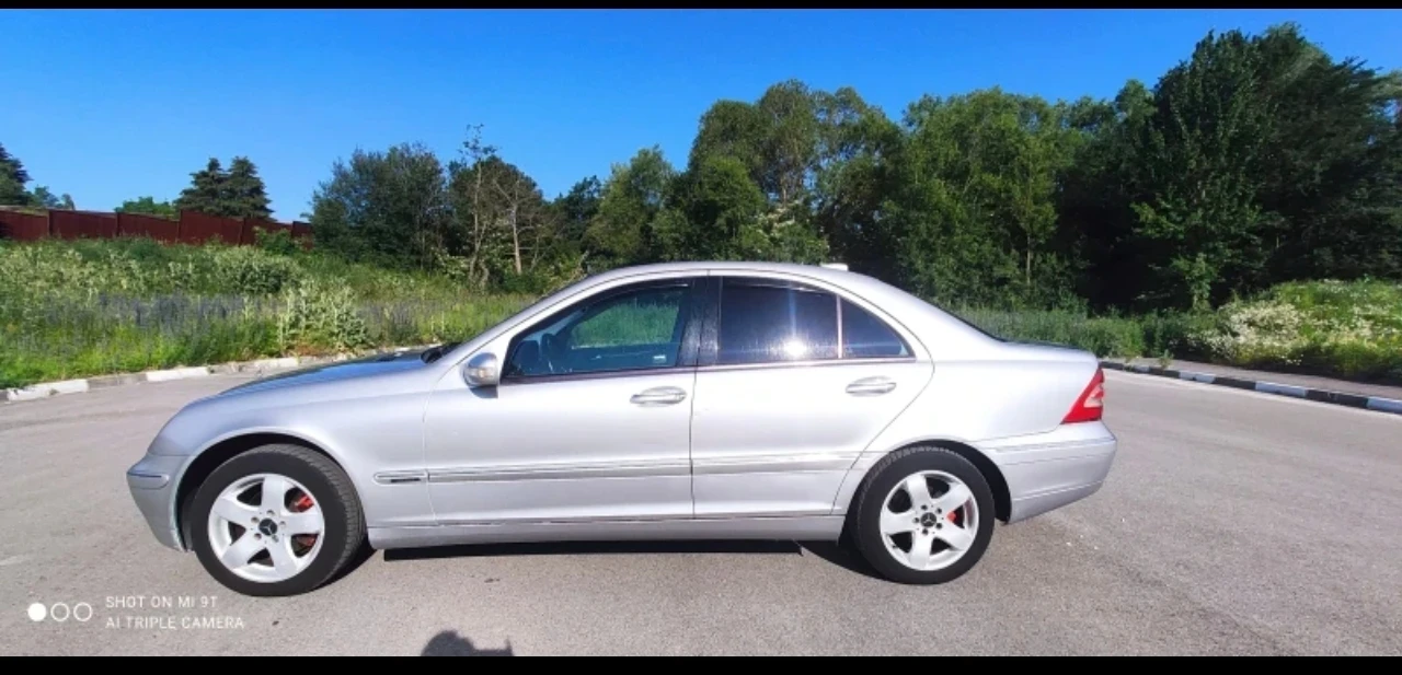 Mercedes-Benz C 200 Compressor, снимка 4 - Автомобили и джипове - 54937855