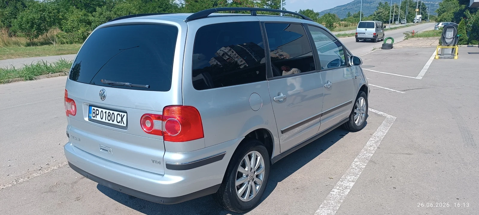 VW Sharan 1.9 TDI 130 ks, снимка 3 - Автомобили и джипове - 55061807