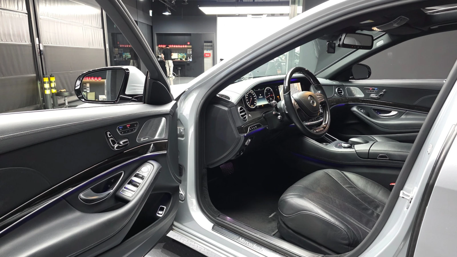 Mercedes-Benz S 350 4MATIC* DISTR* FULL* КРАЙНА ЦЕНА ДО БЪЛГАРИЯ* , снимка 7 - Автомобили и джипове - 55149012