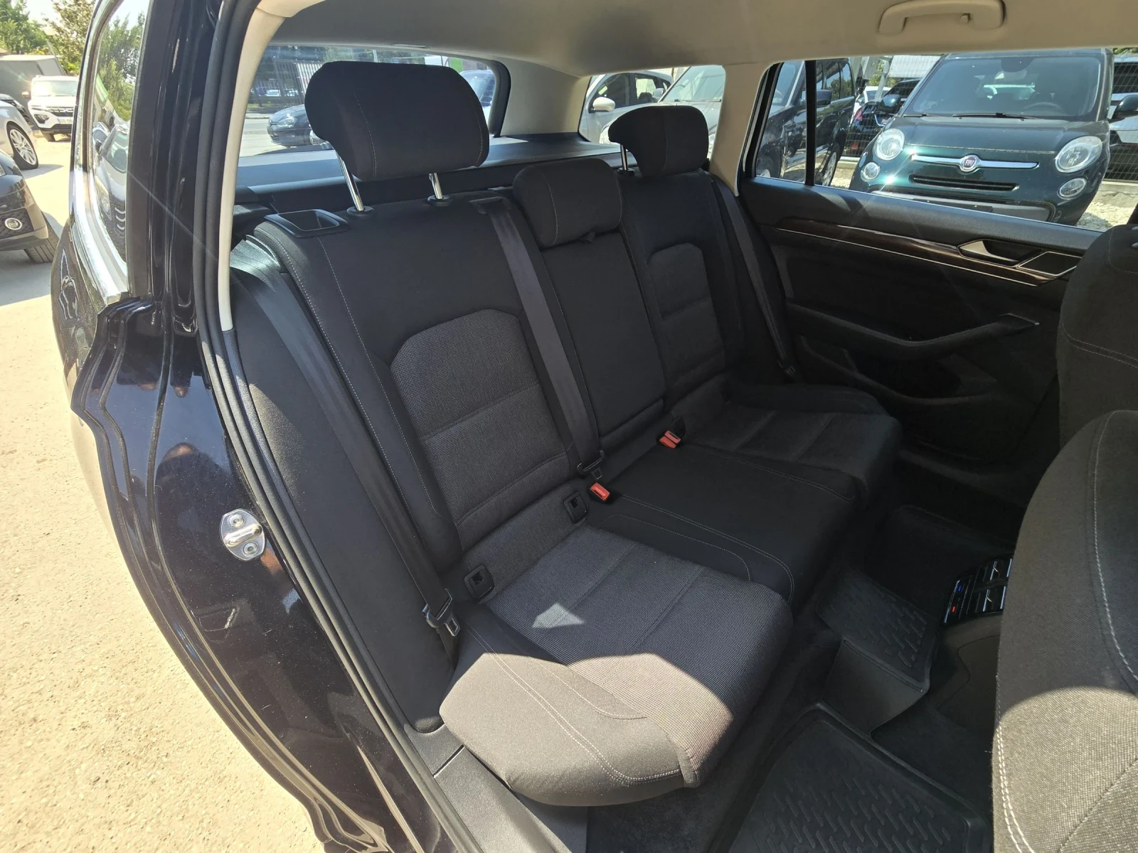 VW Passat 2.0TDI 150к.с Business DSG, снимка 14 - Автомобили и джипове - 55433608