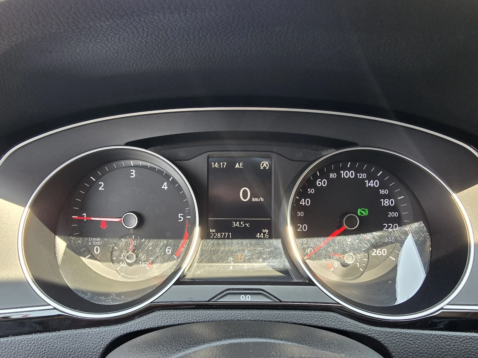 VW Passat 2.0TDI 150к.с Business DSG, снимка 17 - Автомобили и джипове - 55433608