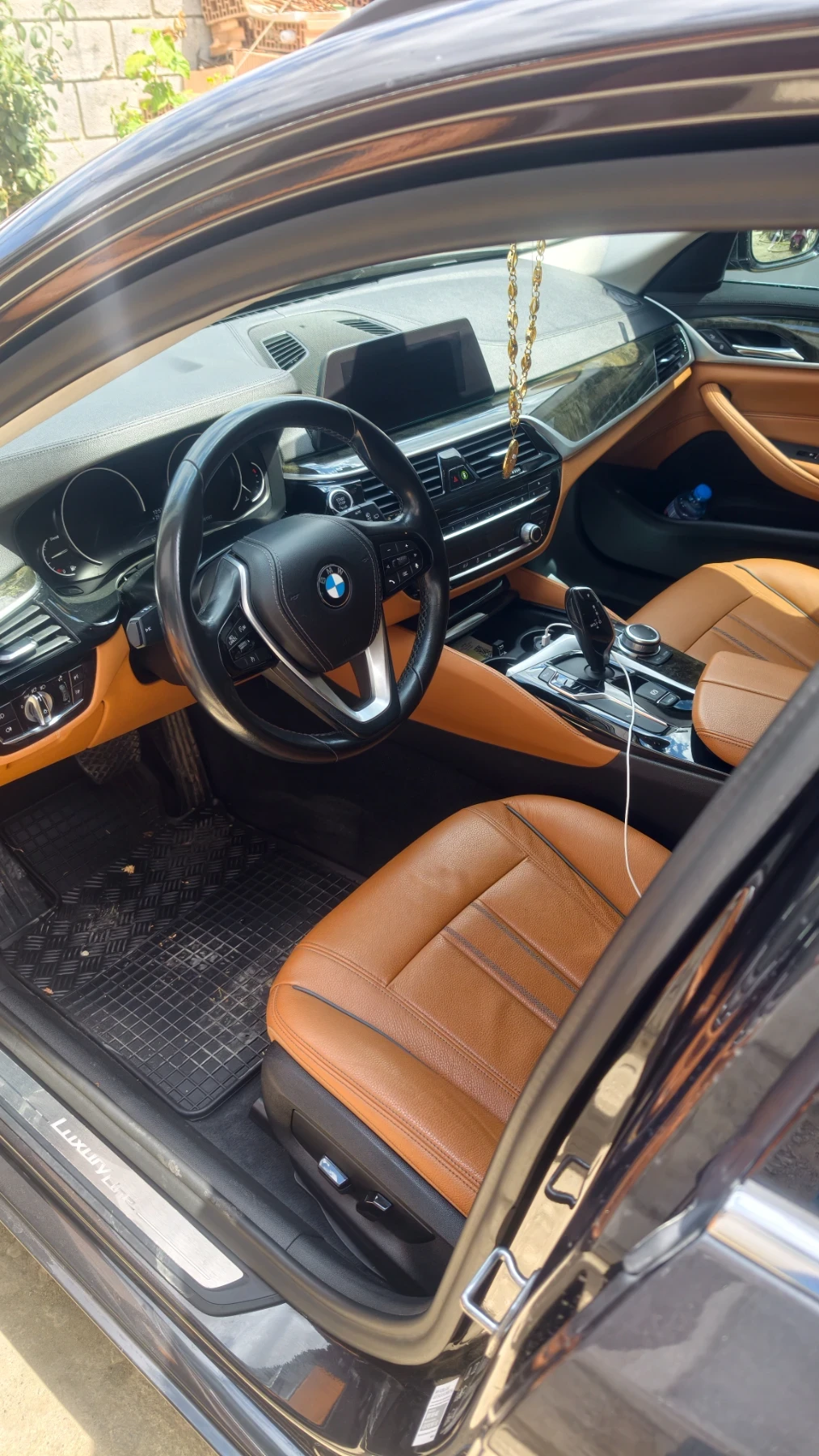 BMW 520, снимка 4 - Автомобили и джипове - 55987437