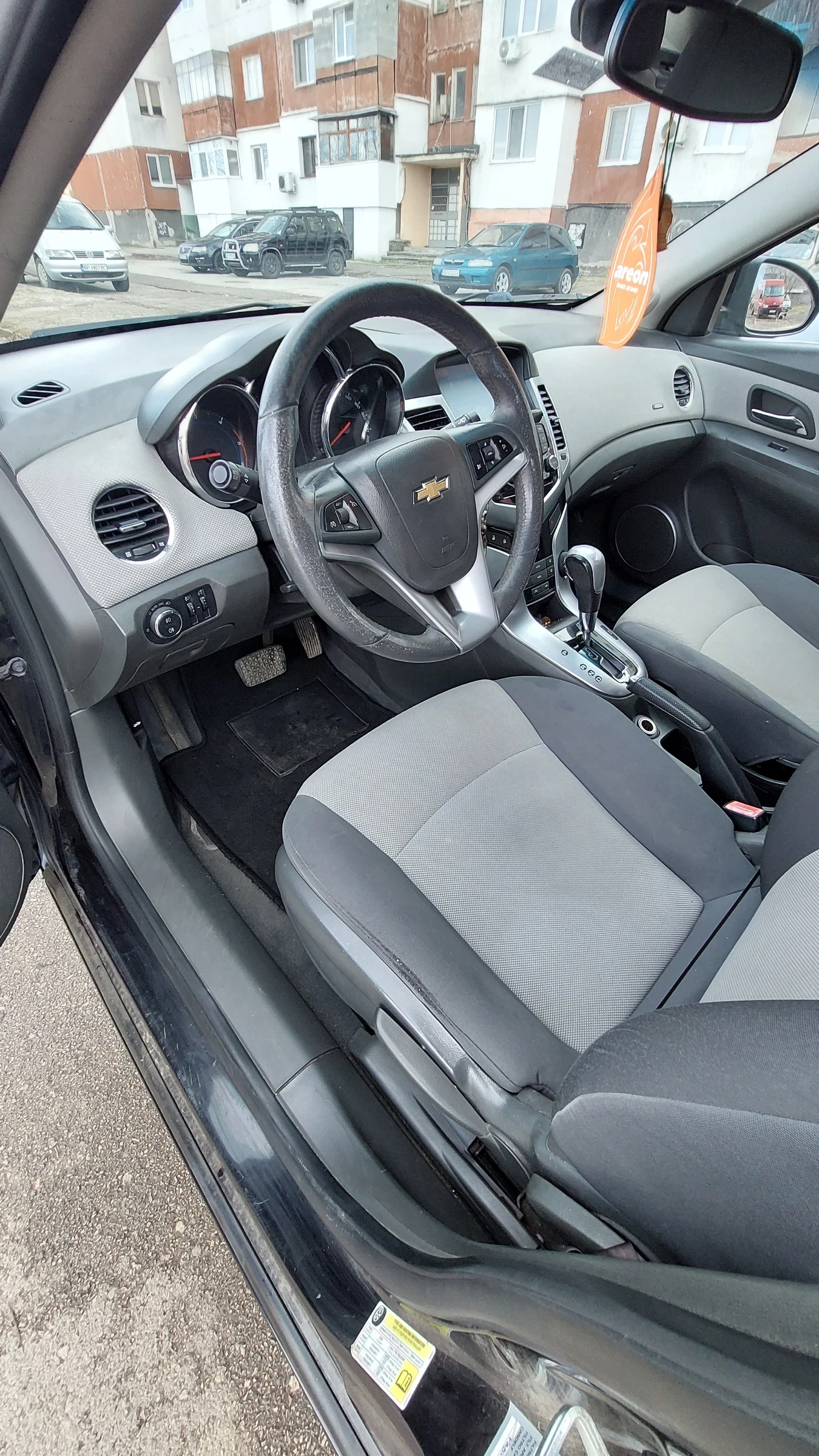 Chevrolet Cruze LT 2.0 VCDi 150 к.с, снимка 11 - Автомобили и джипове - 56129869