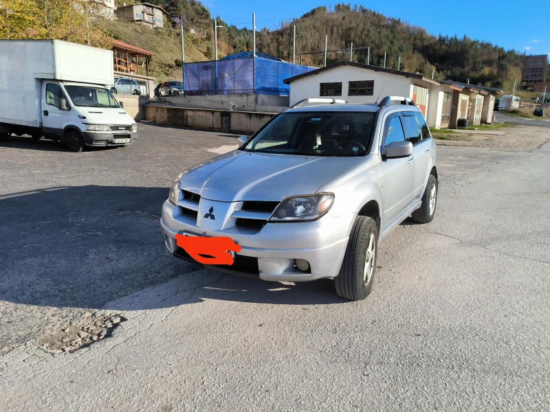 Mitsubishi Outlander 2.0 136кс газ/бензин 4* 4, снимка 4 - Автомобили и джипове - 46504915