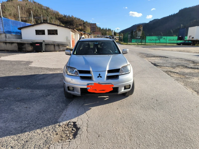 Mitsubishi Outlander 2.0 136кс газ/бензин 4* 4, снимка 5 - Автомобили и джипове - 46504915