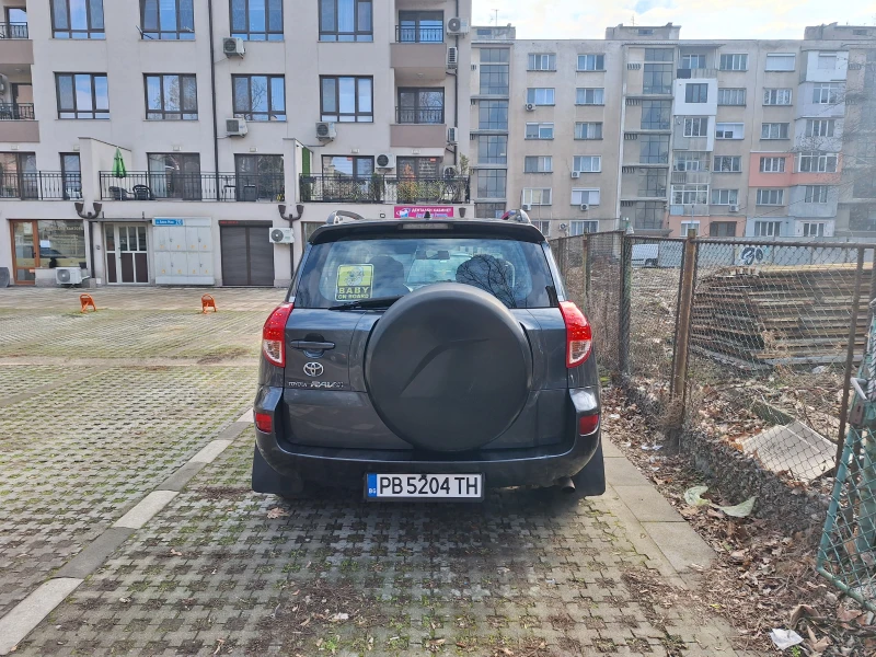 Toyota Rav4 2.0VVti, снимка 4 - Автомобили и джипове - 49290881