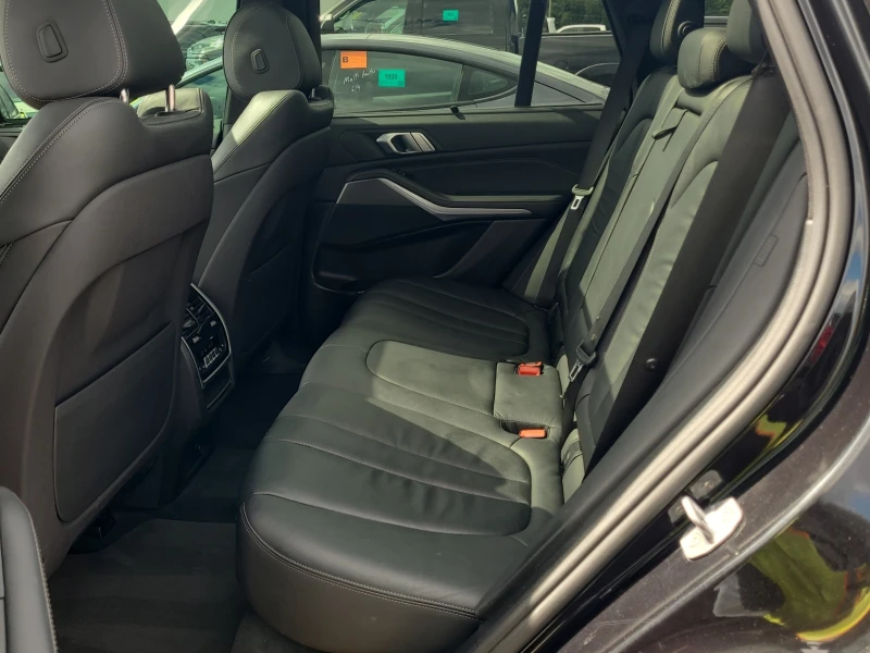 BMW X5 M-pkg* Подгрев* Пано* Камера, снимка 12 - Автомобили и джипове - 52317739