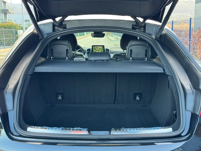 Mercedes-Benz GLE 350 AMG PREMIUM PLUS/4MATIC/360/HARMAN/ПЪЛ. СЕРВ ИСТ., снимка 4 - Автомобили и джипове - 52507484