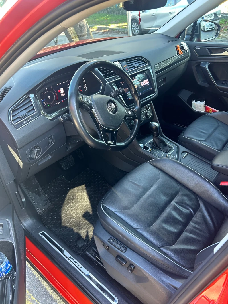 VW Tiguan Allspace 2.0TDI 150к.с 4х4 Full, снимка 6 - Автомобили и джипове - 52999754