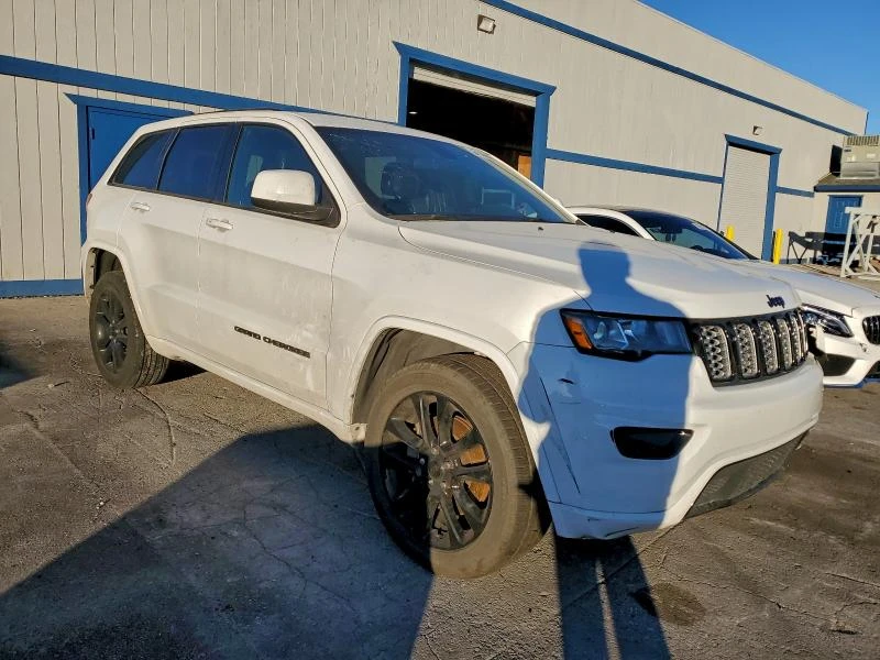 Jeep Wrangler 3.6L 6 Rear-wheel drive, снимка 8 - Автомобили и джипове - 52878326