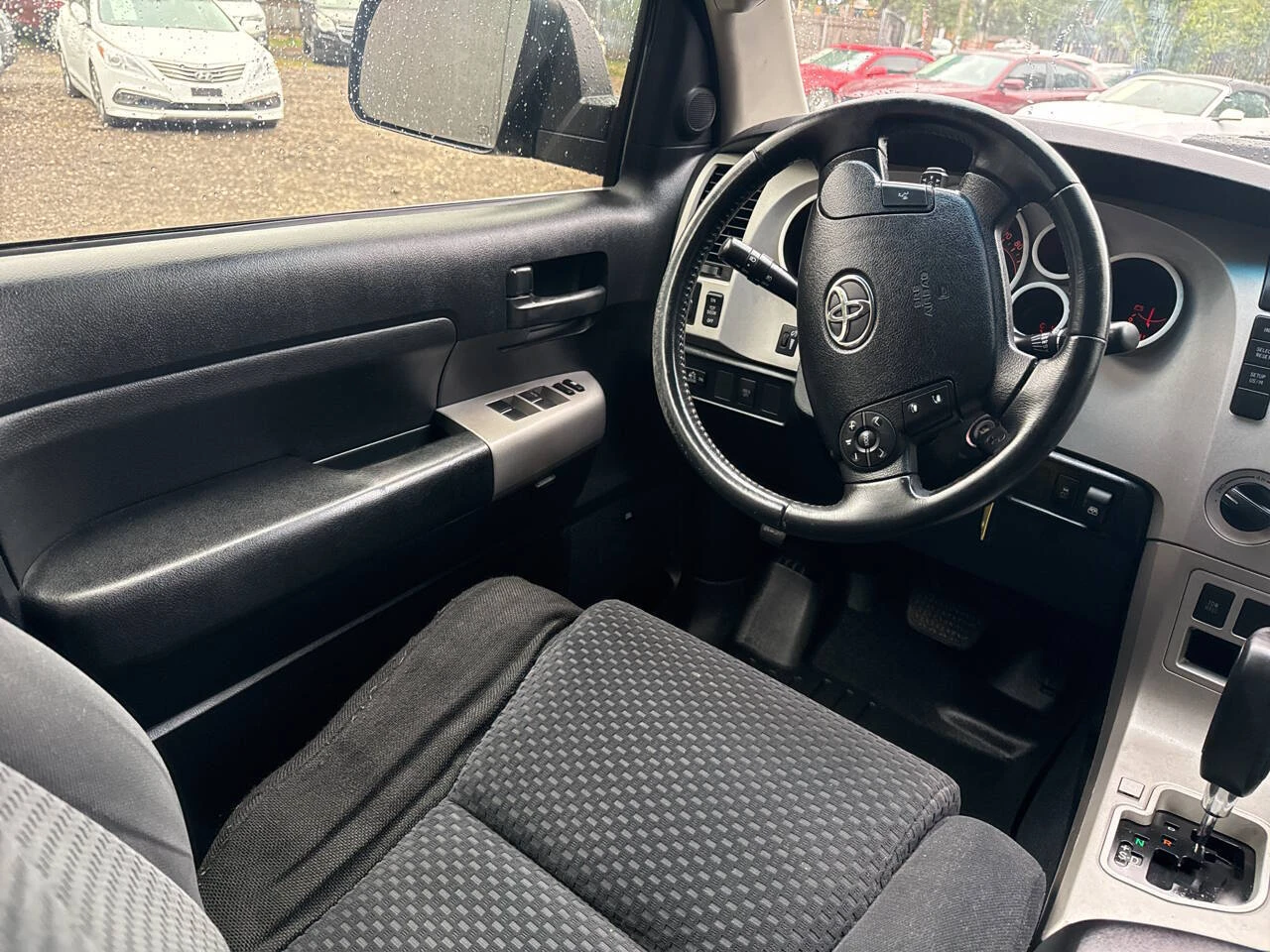 Toyota Tundra SR5* 5.7 V8*  - изображение 8