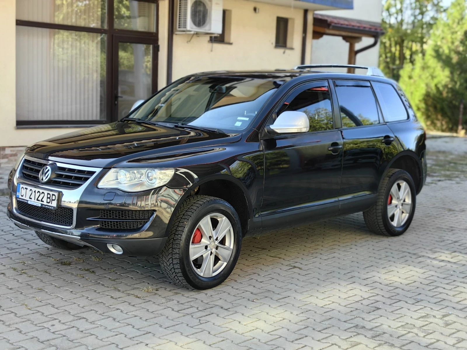 VW Touareg 3.0тди 239 РЪЧКА 6 скорости НА ПРУЖИНИ - изображение 2