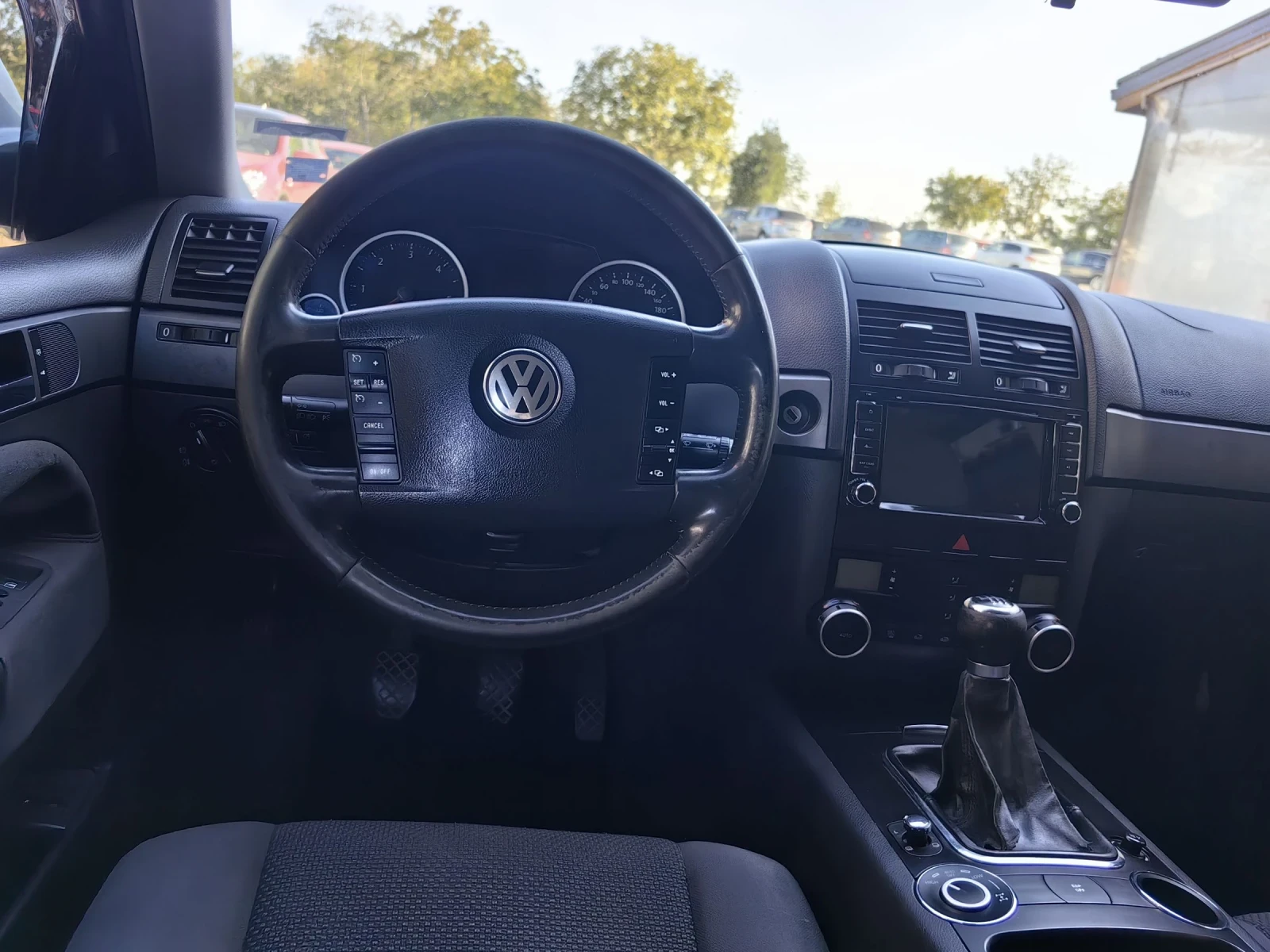 VW Touareg 3.0тди 239 РЪЧКА 6 скорости НА ПРУЖИНИ - изображение 10