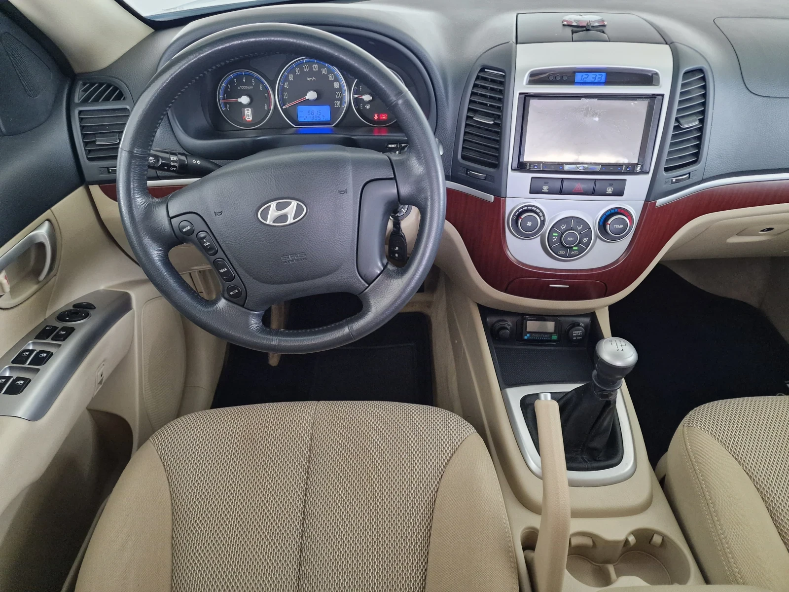 Hyundai Santa fe V6 2.7 189kc 4X4 TOP, снимка 13 - Автомобили и джипове - 54005374