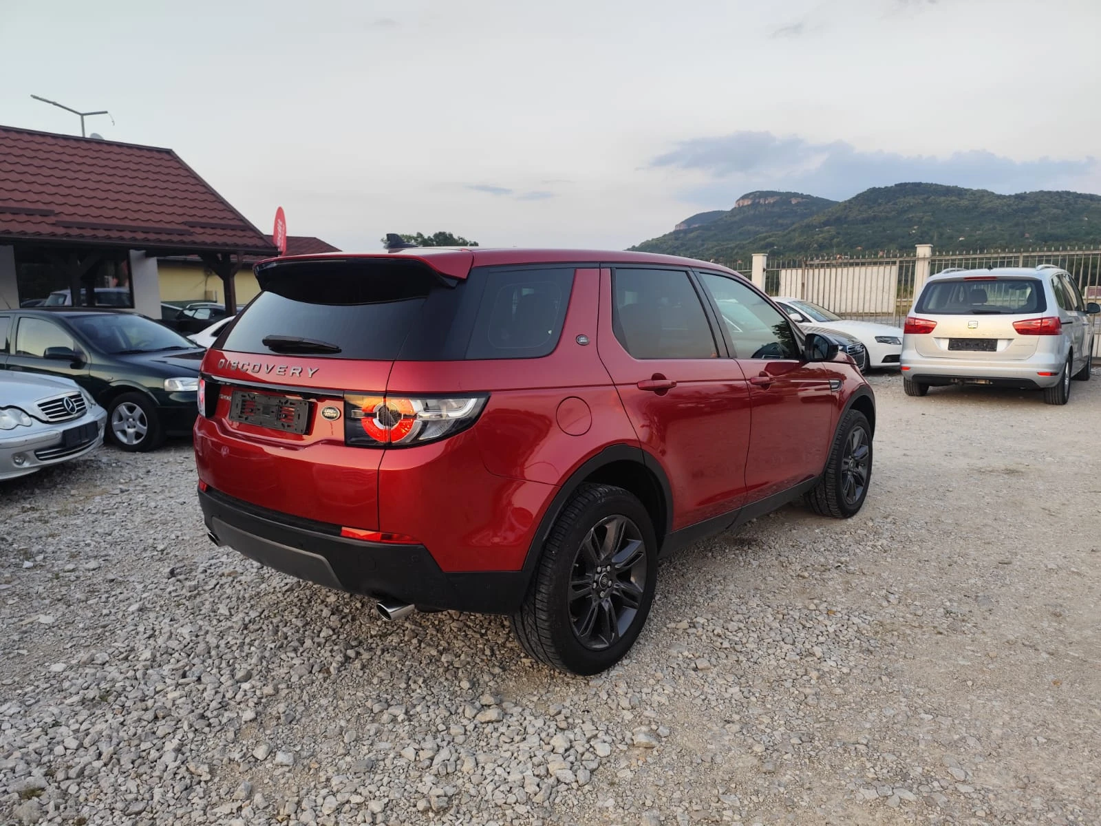 Land Rover Discovery Sport 2.0 дизел Италия, снимка 5 - Автомобили и джипове - 55070850