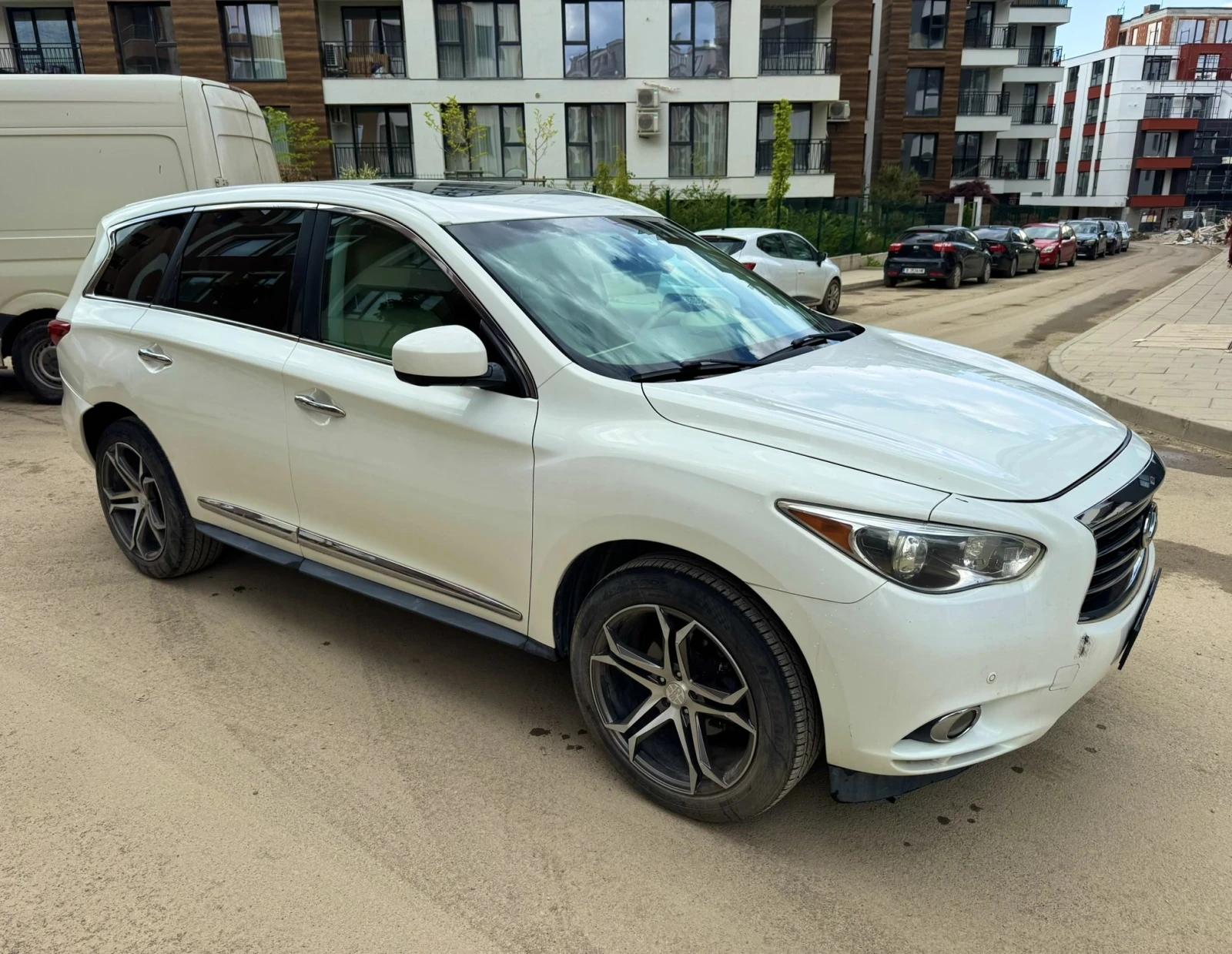 Infiniti QX60