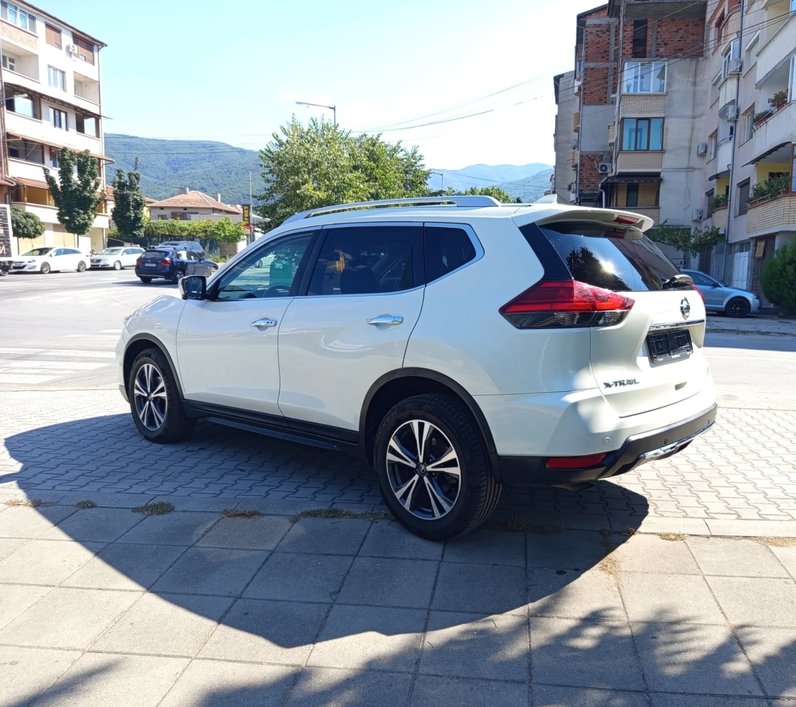 Nissan X-trail Automatic , снимка 5 - Автомобили и джипове - 55534775