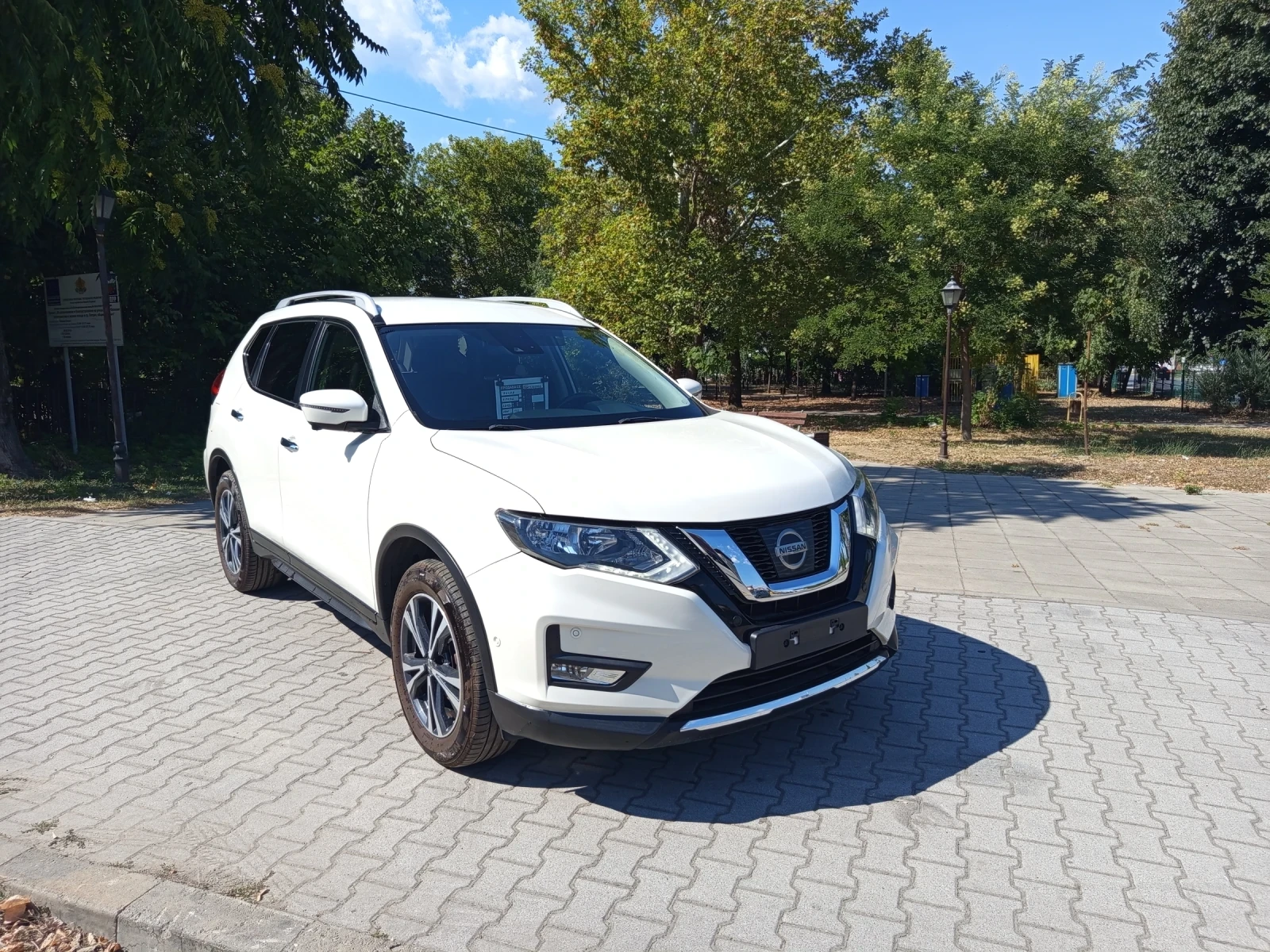 Nissan X-trail Automatic 