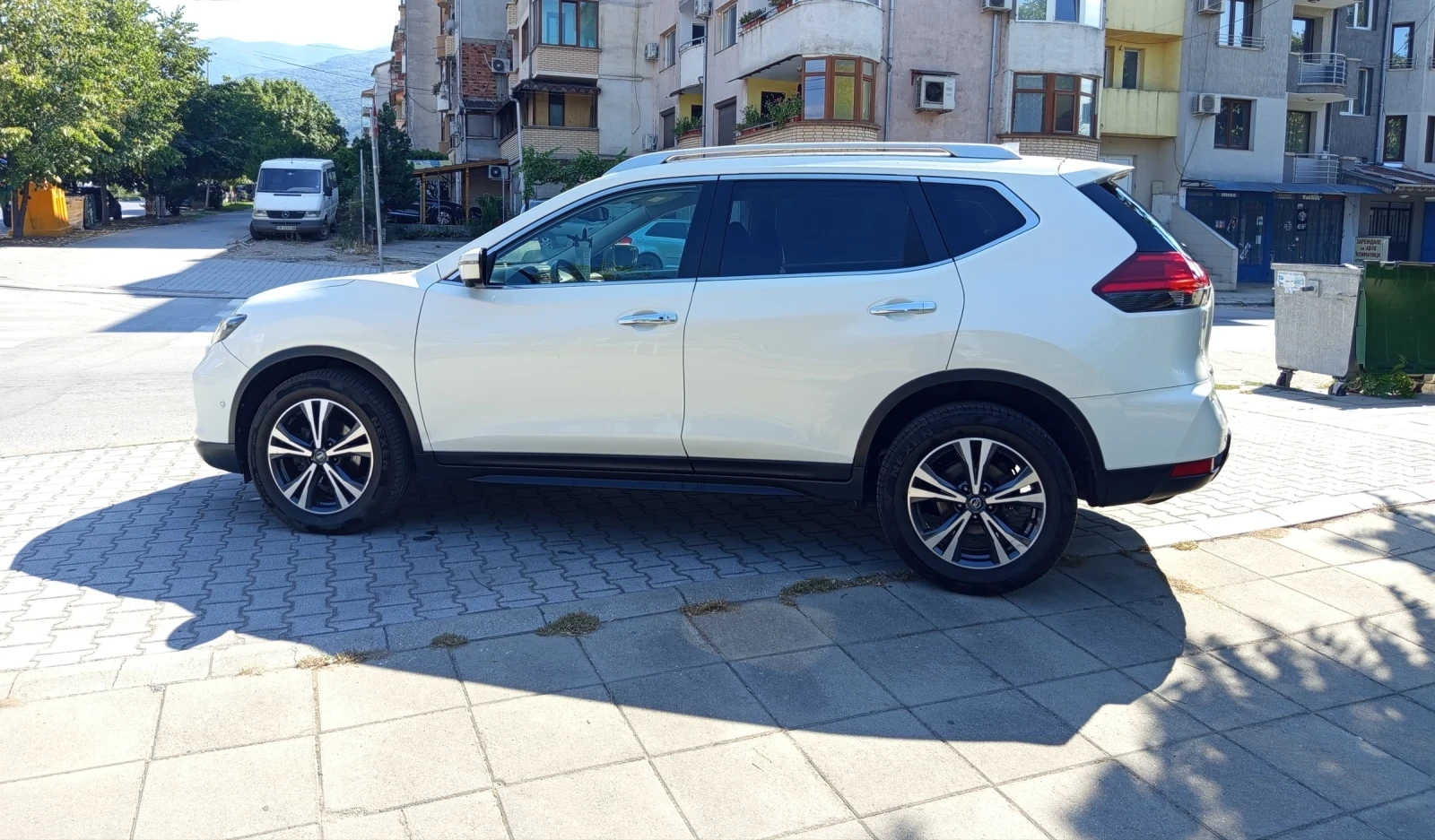 Nissan X-trail Automatic , снимка 6 - Автомобили и джипове - 55534775