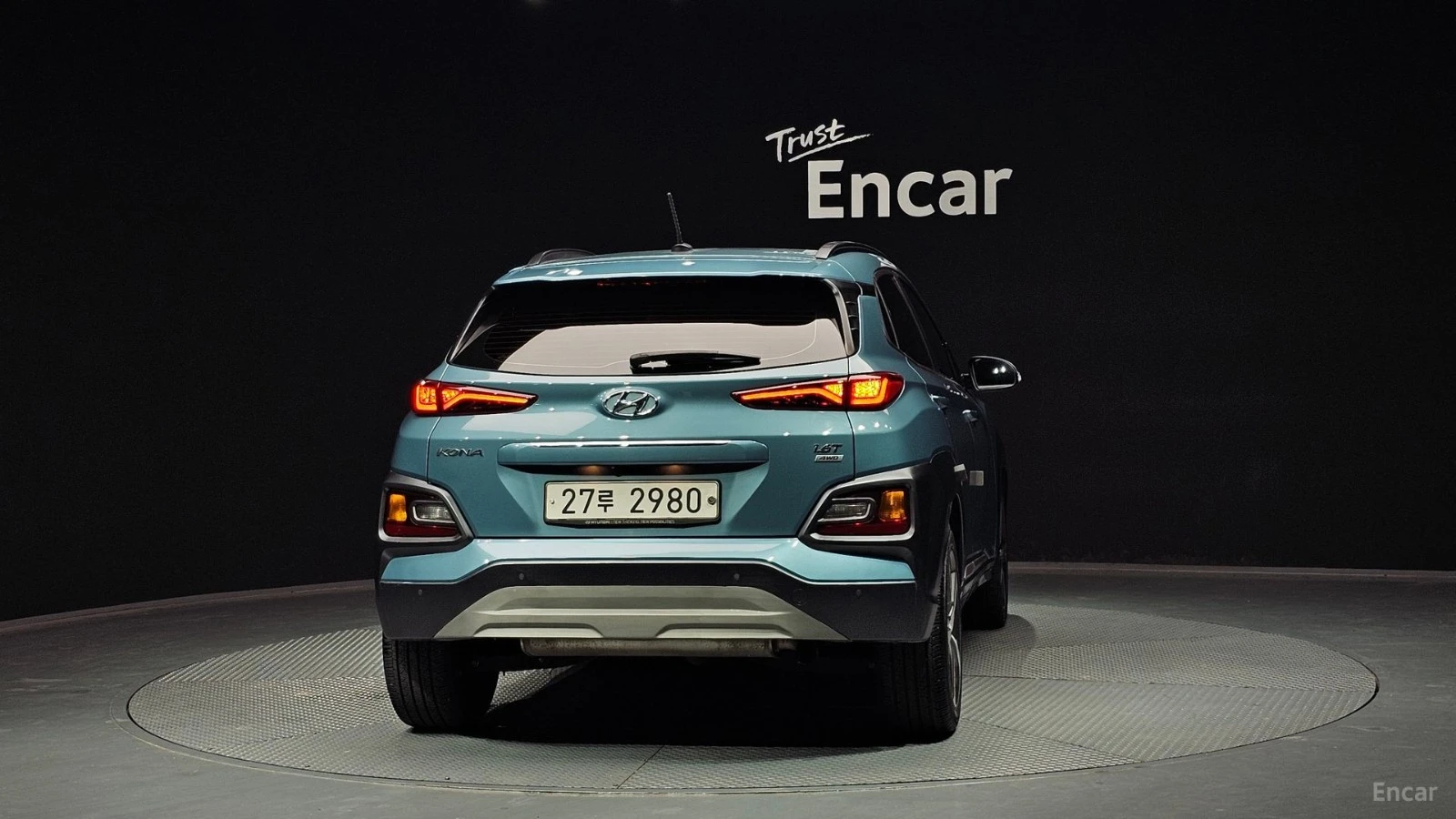 Hyundai Kona 1.6 Turbo 4WD Premium* КОЖА* ОБДУХВ* ПАНО, снимка 4 - Автомобили и джипове - 55537262