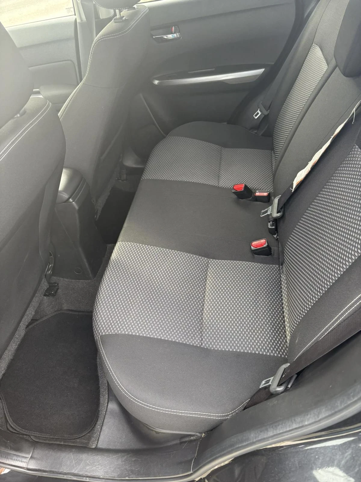 Suzuki Vitara, снимка 9 - Автомобили и джипове - 55904943