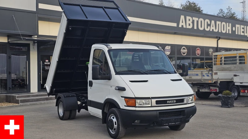 Iveco Daily 50c15 2.8D 6SP CH-3.5T РЕГ.-ТРИСТРАННО РАЗ.-ЛИЗИНГ, снимка 1 - Бусове и автобуси - 49449597