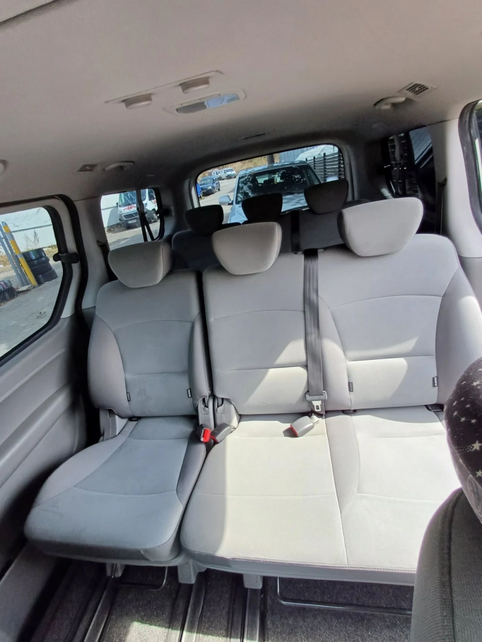 Hyundai H1 7+ 1 - изображение 10