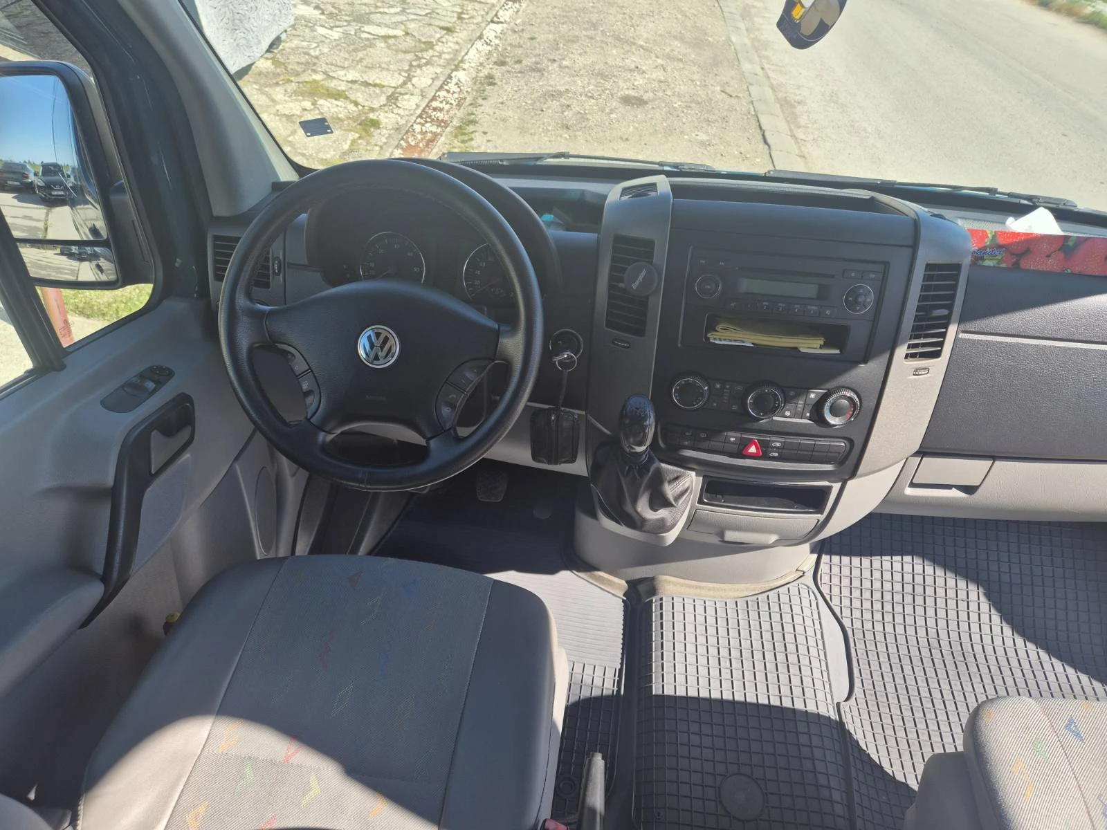 VW Crafter, снимка 3 - Бусове и автобуси - 54352508