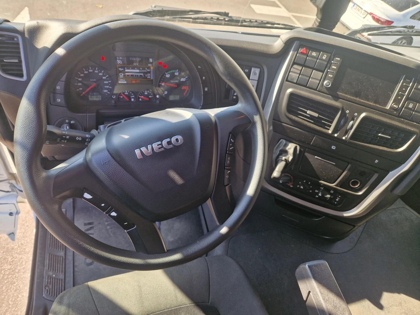 Iveco Stralis Стандартен-Ретардер - изображение 10