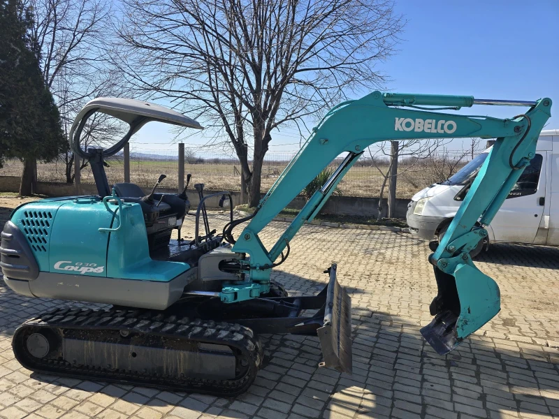 Багер Kobelco 030, снимка 1 - Индустриална техника - 49361157