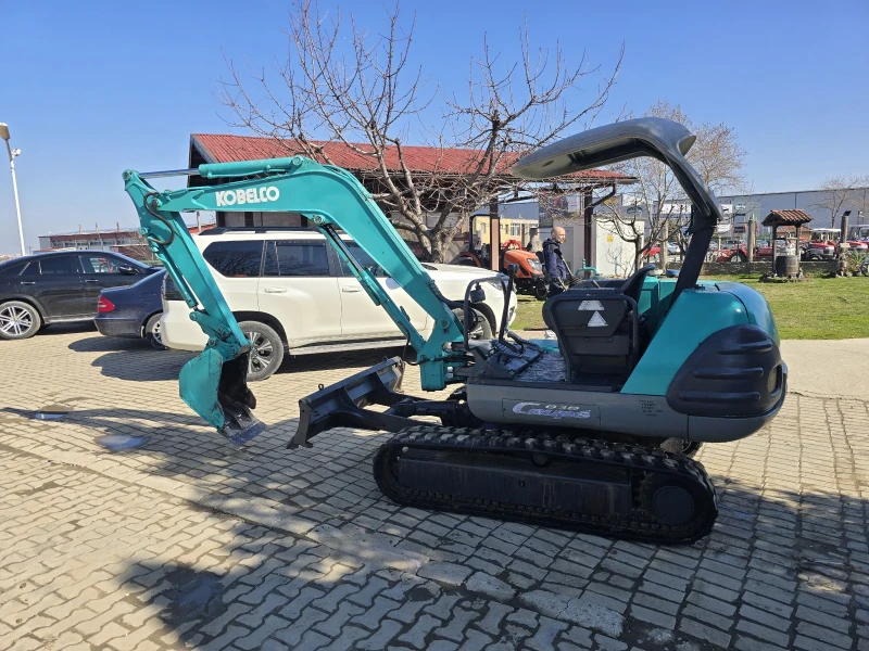 Багер Kobelco 030, снимка 4 - Индустриална техника - 49361157