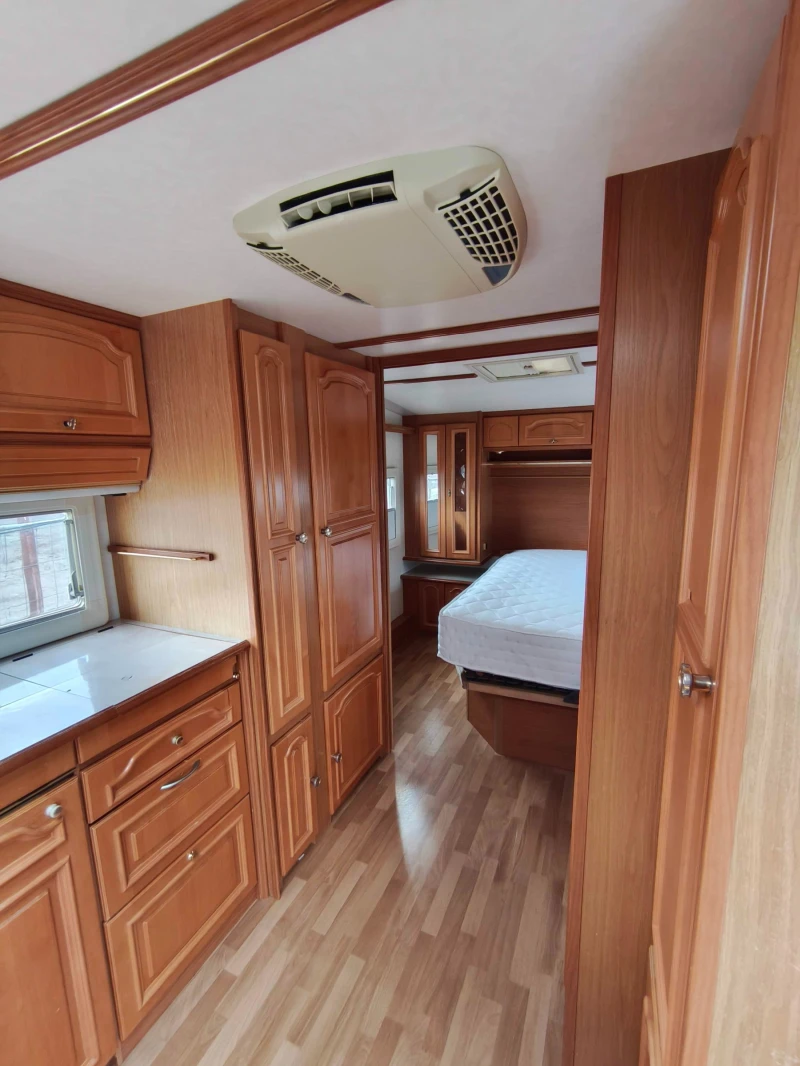 Каравана Tabbert Baronesse 6.5, снимка 4 - Каравани и кемпери - 51894369